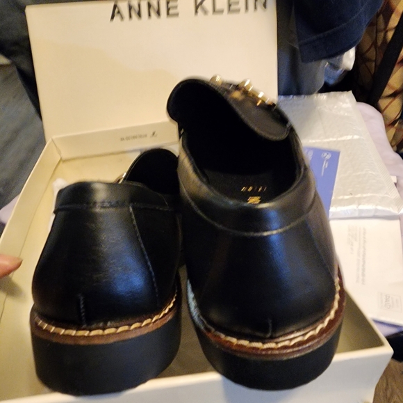 Black leather Anne Klein loafers new in the box9.5 - Picture 3 of 5